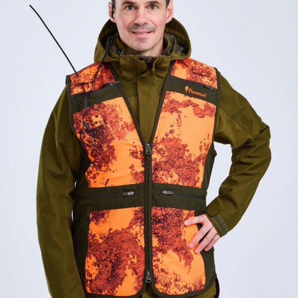 chaleco-de-caza-naranja-pinewood-1