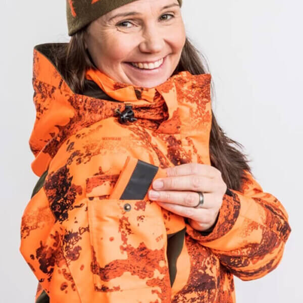 chaqueta de caza de mujer naranja de alta visibilidad impermeable