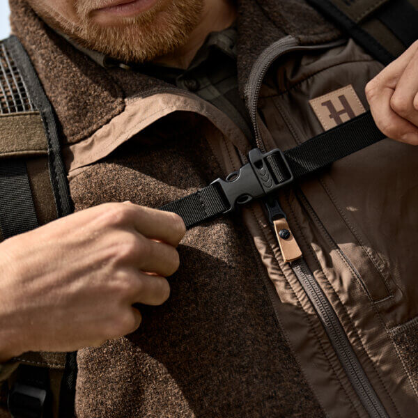 forest-hunter-mochila-12-L-harkila-TuRopaDeCaza-