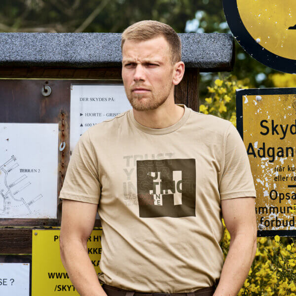 harkila-heim-camiseta-hombre-manga-corta-beige-turopadecaza